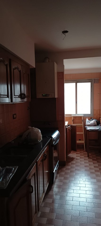 Departamento de 3 ambeintes con cochera !!! Av. Luro al 2500 !!!