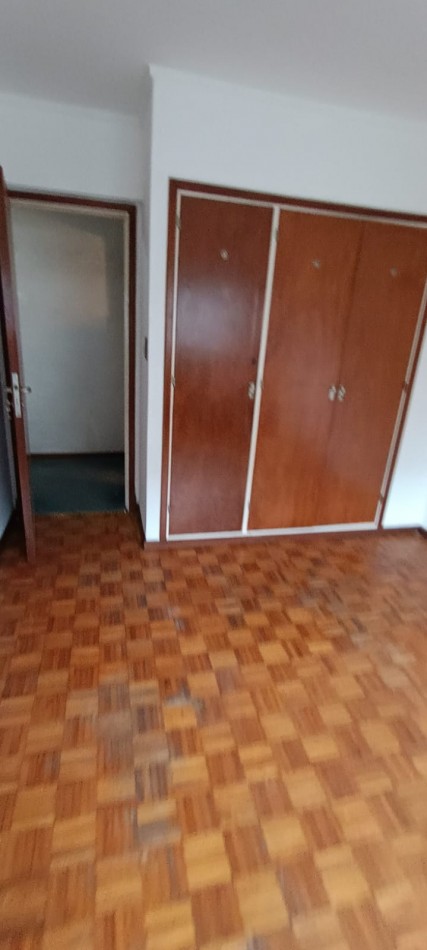 Departamento de 3 ambeintes con cochera !!! Av. Luro al 2500 !!!