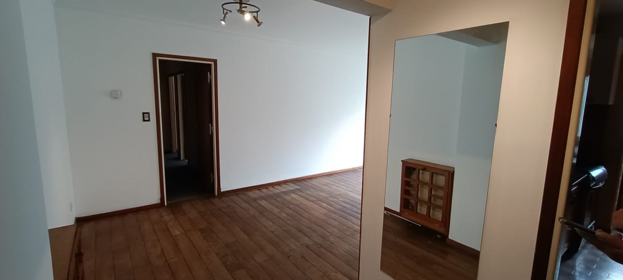 Departamento de 3 ambeintes con cochera !!! Av. Luro al 2500 !!!