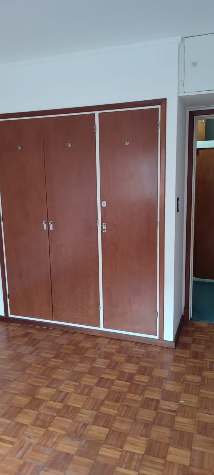 Departamento de 3 ambeintes con cochera !!! Av. Luro al 2500 !!!