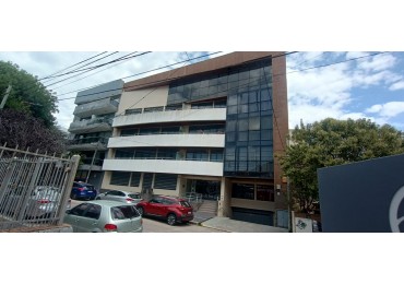 Hermoso Departamento 3 ambientes con Balcon corrido vista a las Sierras de Carlos Paz con Pileta, Quincho y cochera fija cubierta