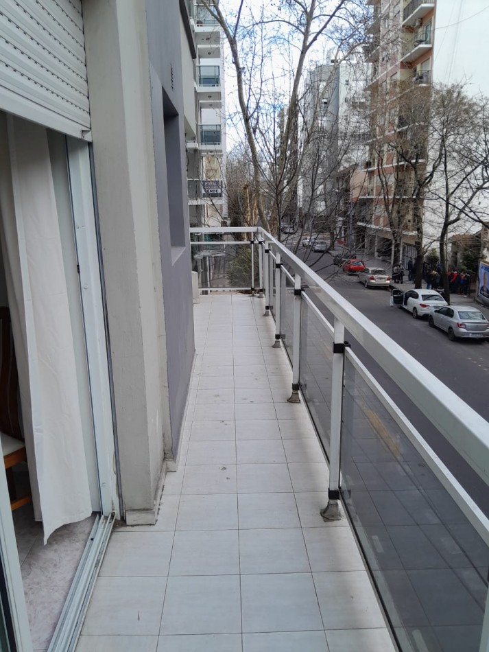 3 AMB.EXTERNOS, BALCON Y PATIO. 2 BAÑOS. PLAZA MITRE.