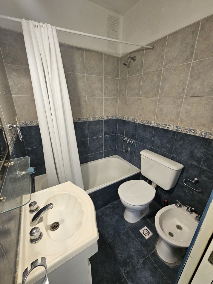 DOS AMBIENTES EXTERNOS CON BALCON. PROXIMO PLAYAS, PLAZA COLON, GUEMES,