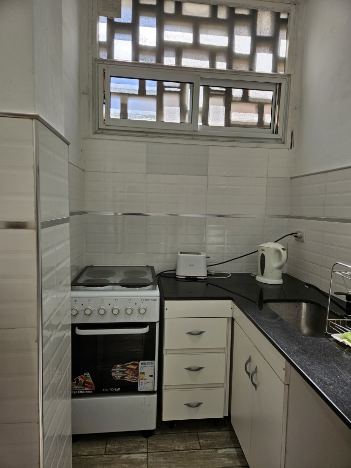 DOS AMBIENTES EXTERNOS CON BALCON. PROXIMO PLAYAS, PLAZA COLON, GUEMES,